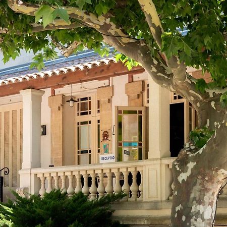 Soko Hotels-Pont Du Gard Remoulins Zewnętrze zdjęcie