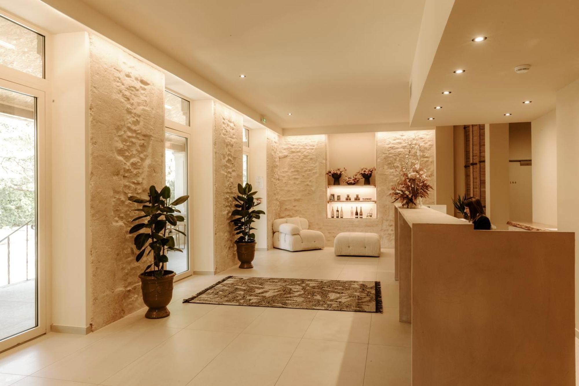 Soko Hotels-Pont Du Gard Remoulins Zewnętrze zdjęcie