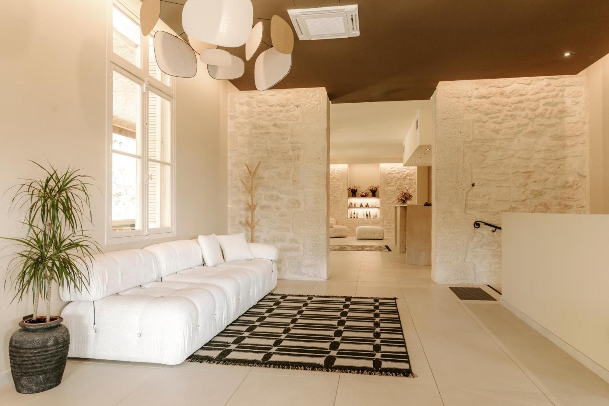 Soko Hotels-Pont Du Gard Remoulins Zewnętrze zdjęcie