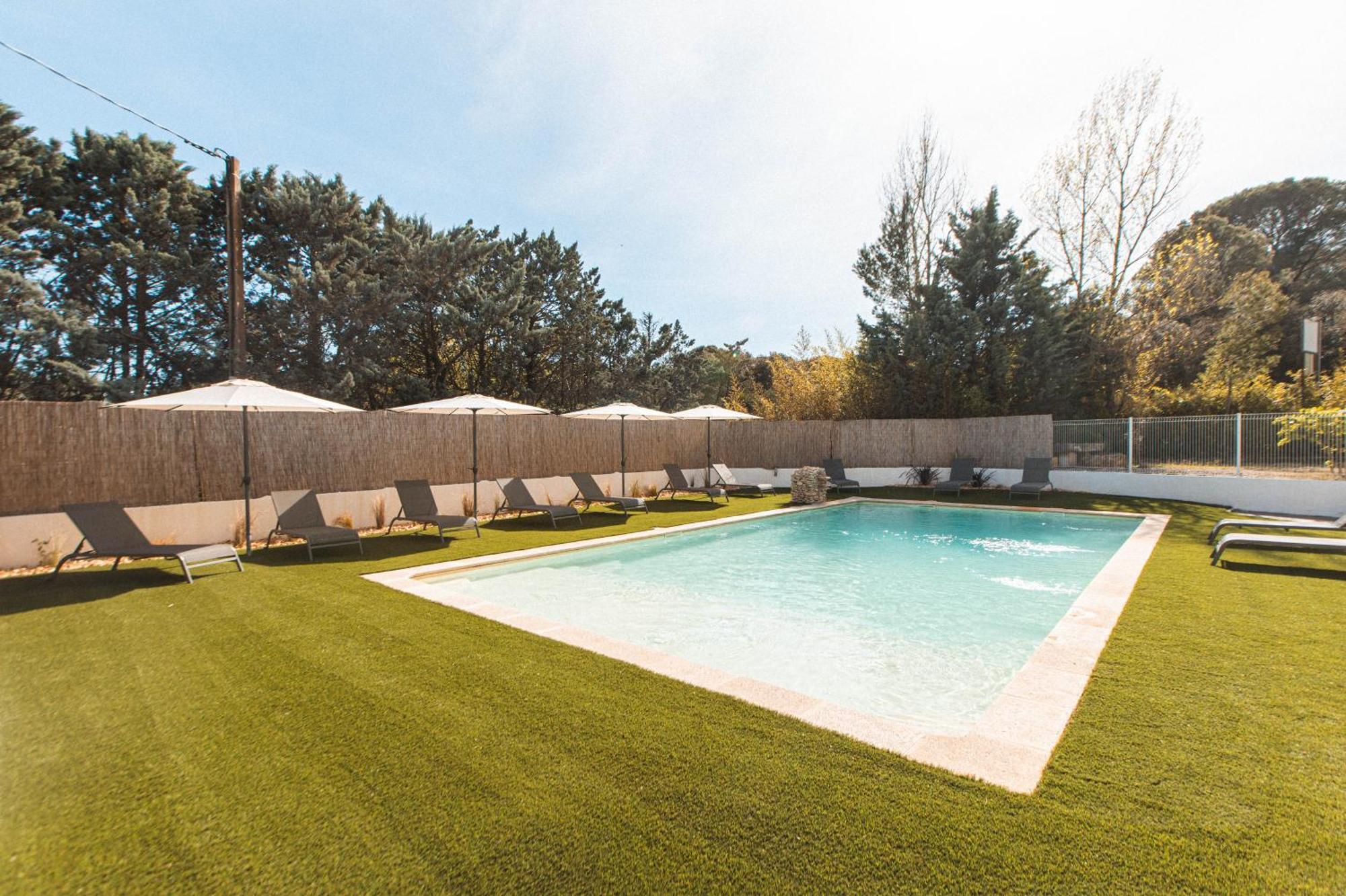 Soko Hotels-Pont Du Gard Remoulins Zewnętrze zdjęcie