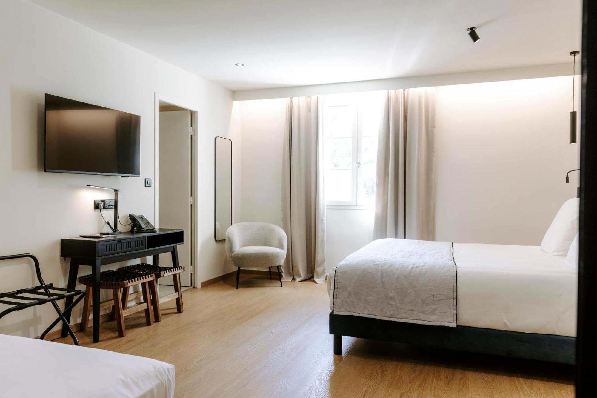 Soko Hotels-Pont Du Gard Remoulins Zewnętrze zdjęcie